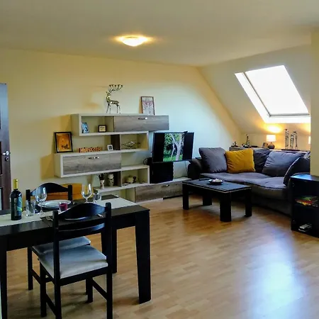 Paradise Cove Apartment *